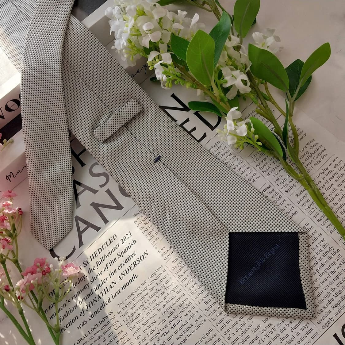 제냐 실크 화이트 마이크로 패턴 넥타이 9cm A+등급 K1901
 상품이미지5