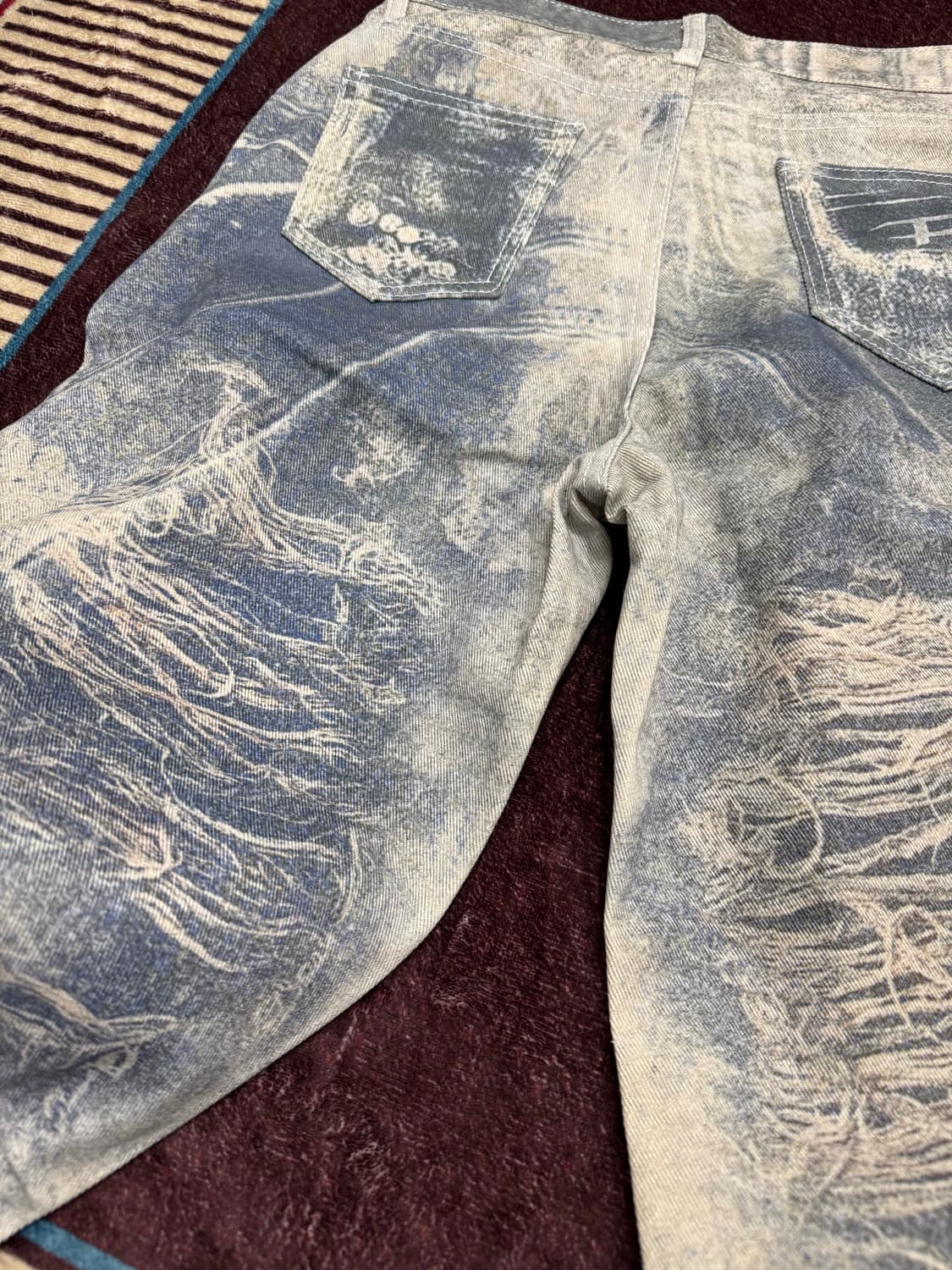 그래픽 워싱 디스트로이드 데님 팬츠  상품이미지10