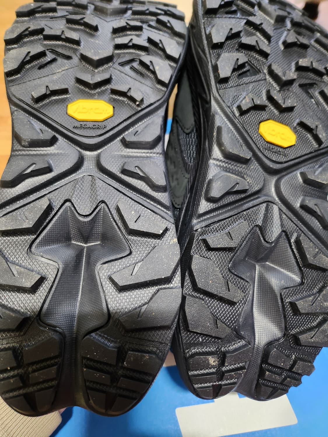 [285] 호카 아나카파2 로우 gtx 블랙 1회착 상품이미지3