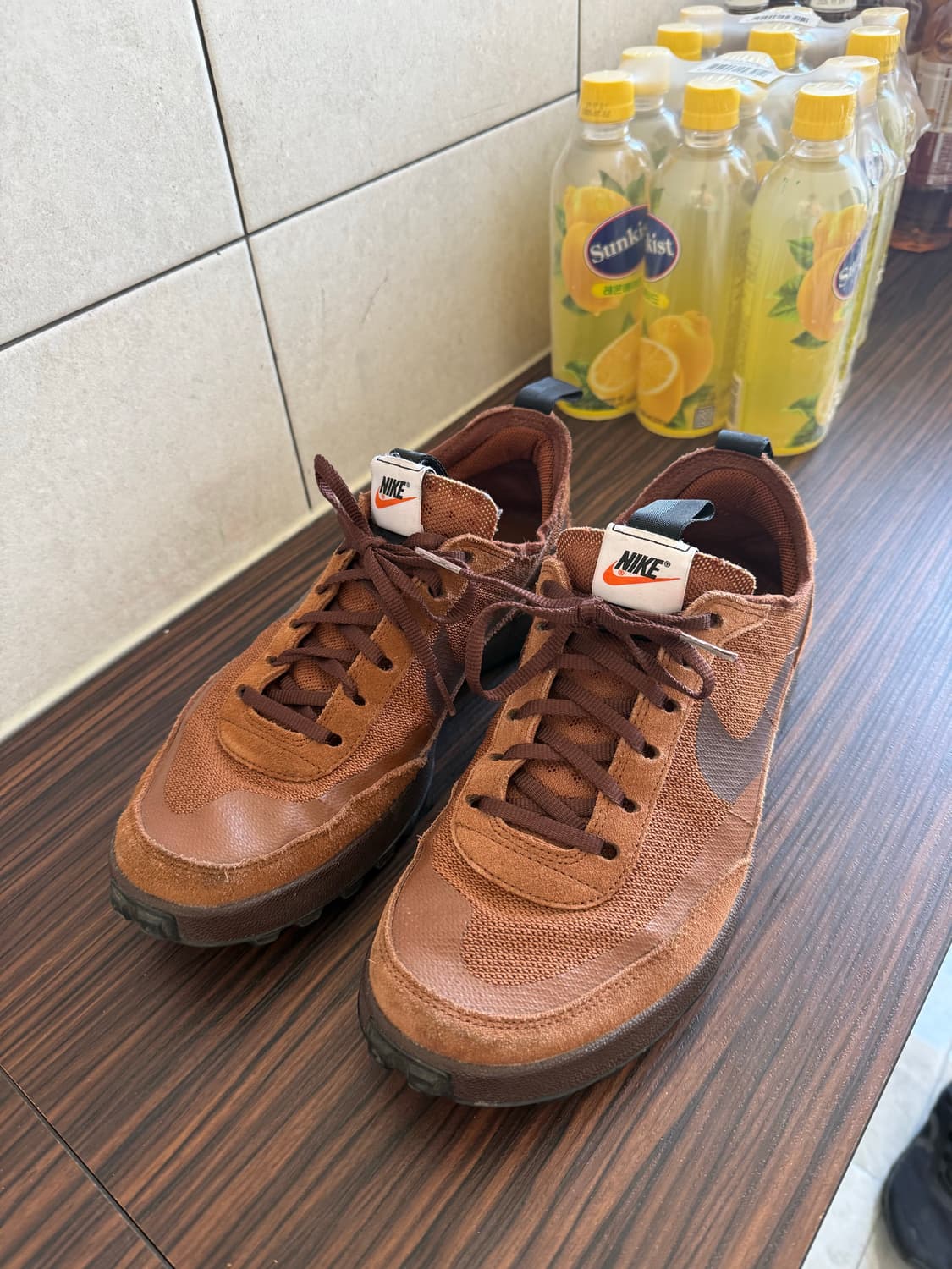 나이키 x 톰 삭스 제너럴 퍼포즈 슈 브라운 상품이미지3