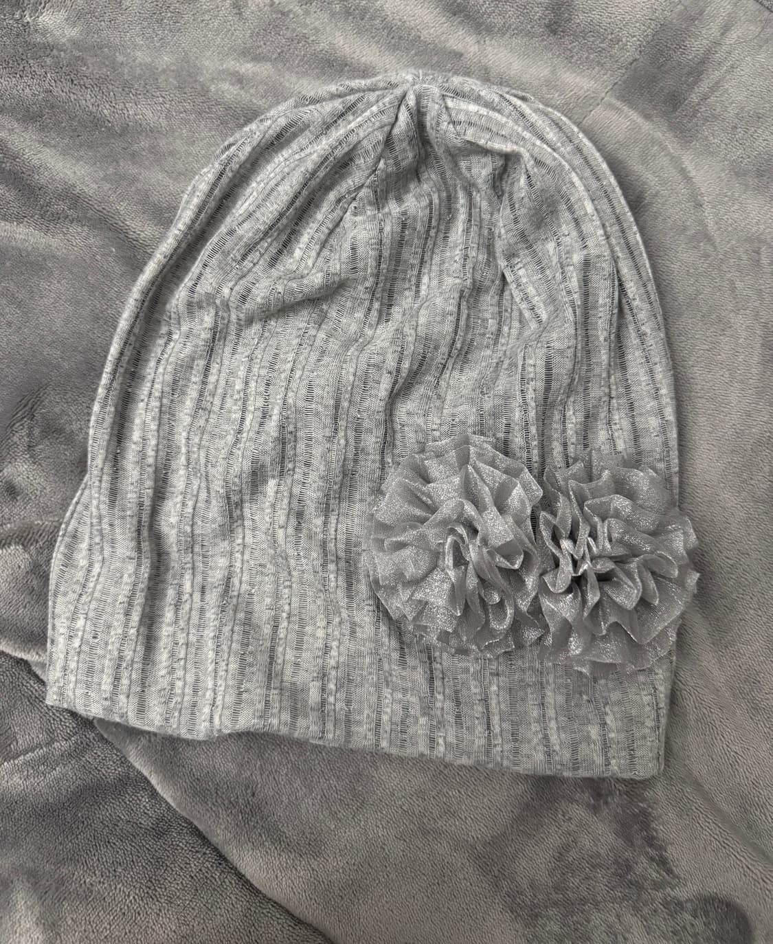 그레이 플라워 비니 상품이미지1