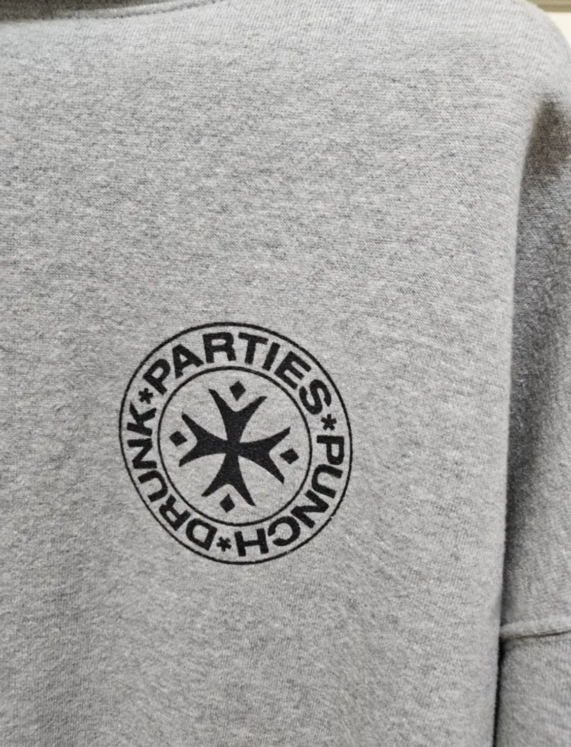 펀치 드렁크 파티즈 후드티 그레이 상품이미지4