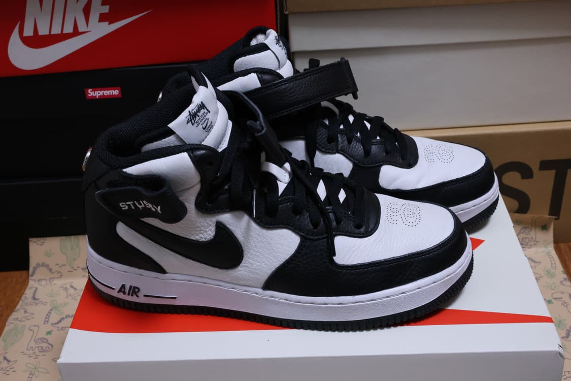 나이키 x 스투시 에어포스 1 '07 미드 SP 블랙 앤 라이트 본 상품이미지2