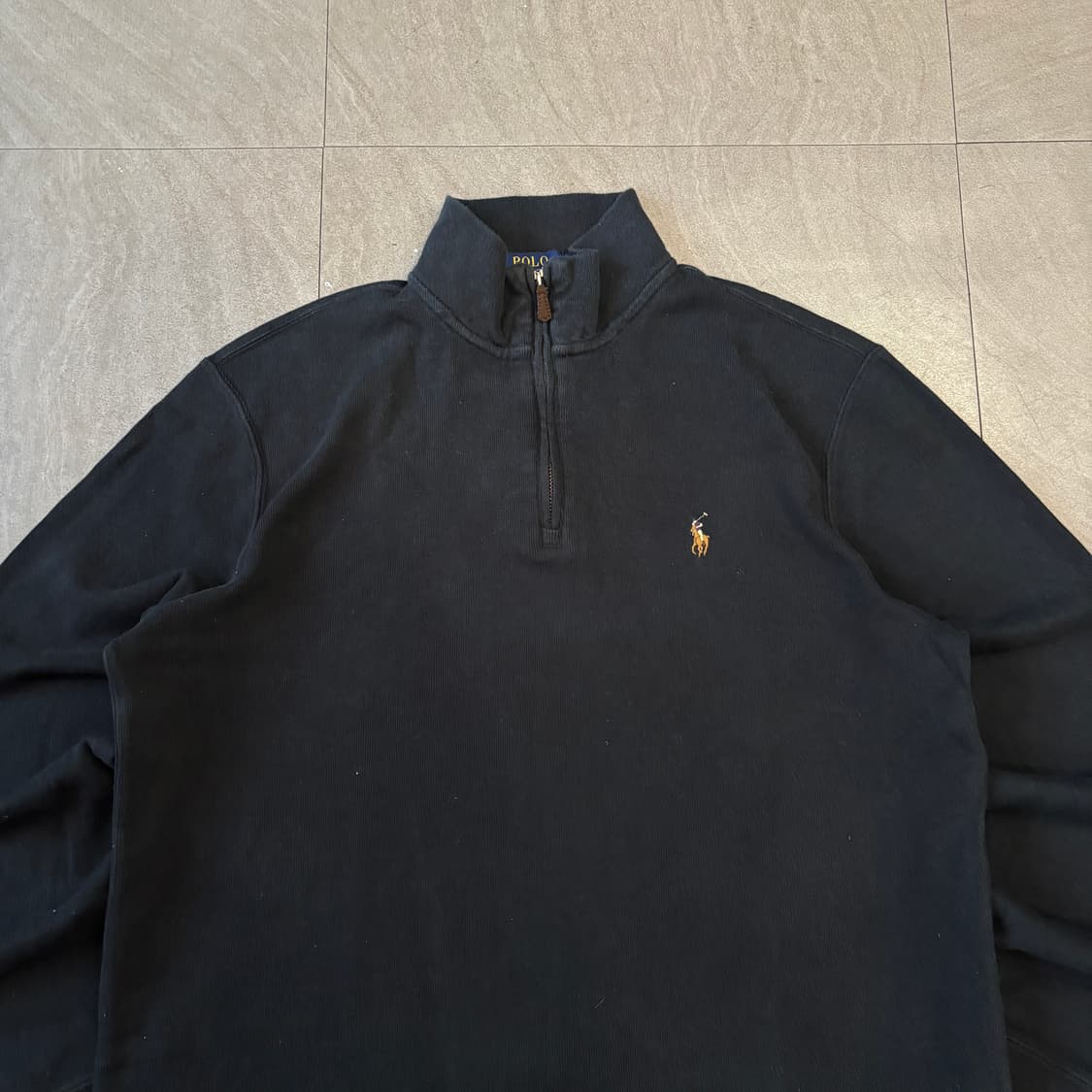 폴로 국내 매장 정품 블랙 이스테이트립 반집업 니트 상품이미지3