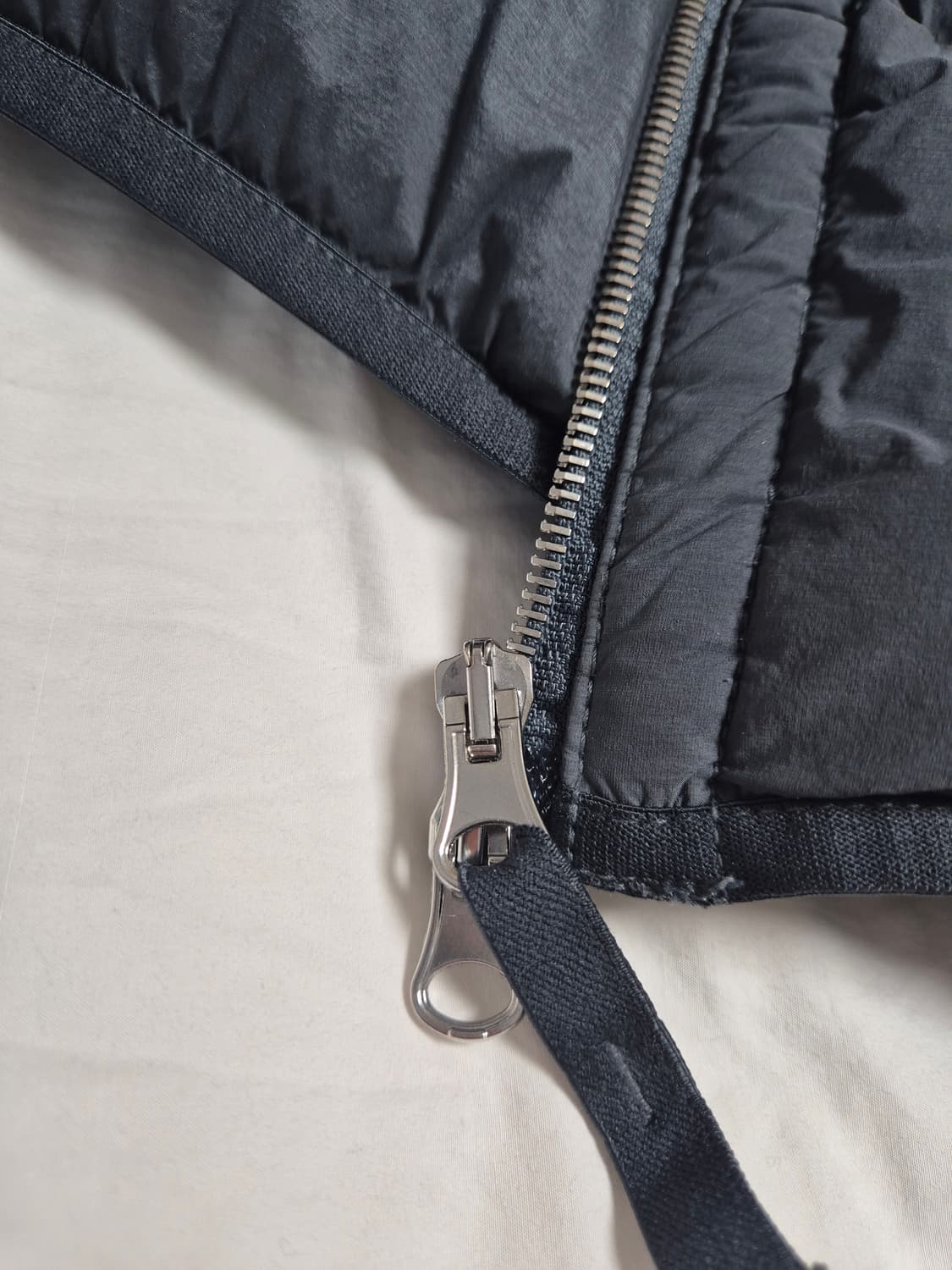 스톤 아일랜드 심리스 터널 23FW S사이즈 상품이미지5