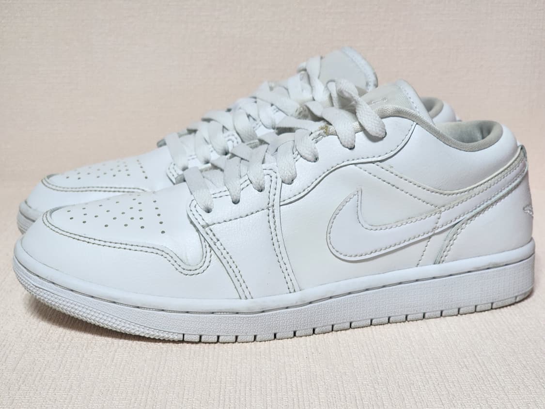 나이키 에어 조던 1 로우 245mm 상품이미지1