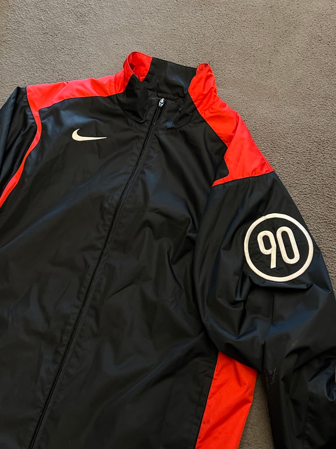 나이키 올드스쿨 토탈90 바람막이 처분  상품이미지2