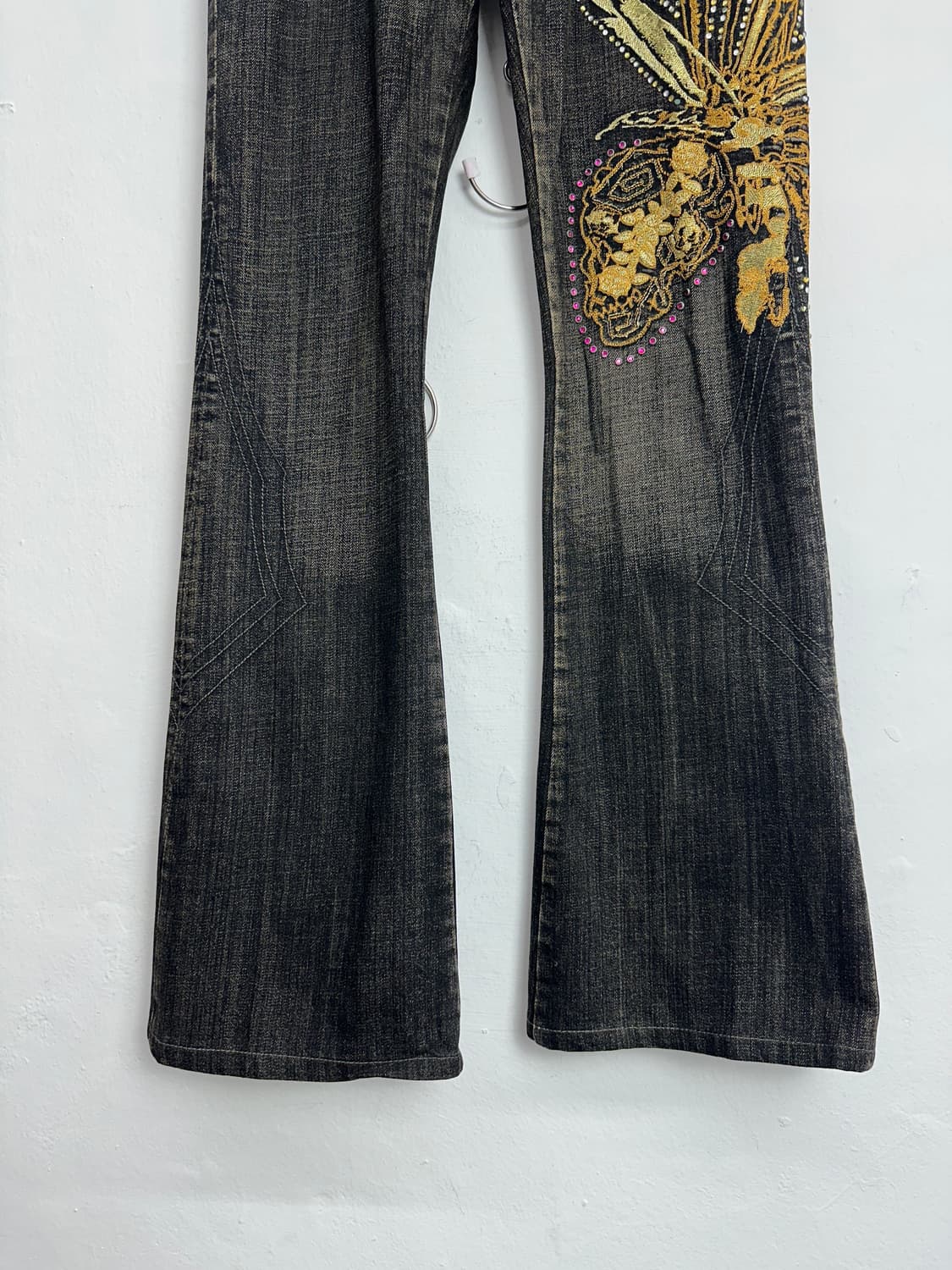 Tornado Mart “Gold Feather & Skull” Embr 상품이미지6