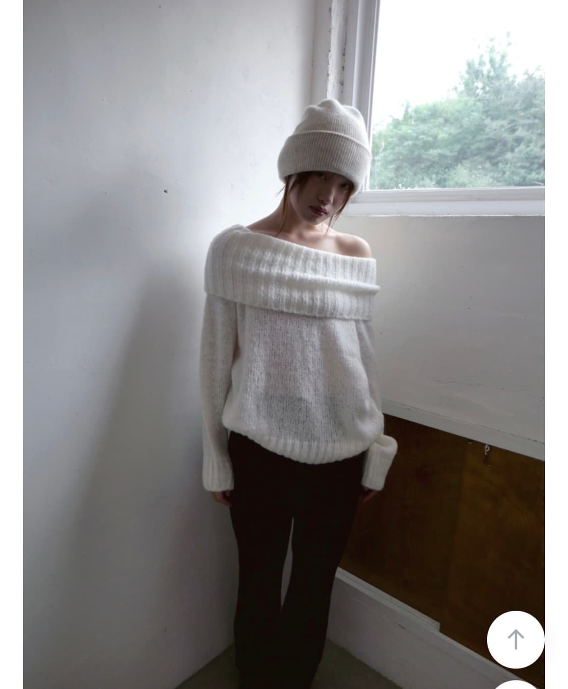 아이보리 오프숄더 니트 상품이미지3