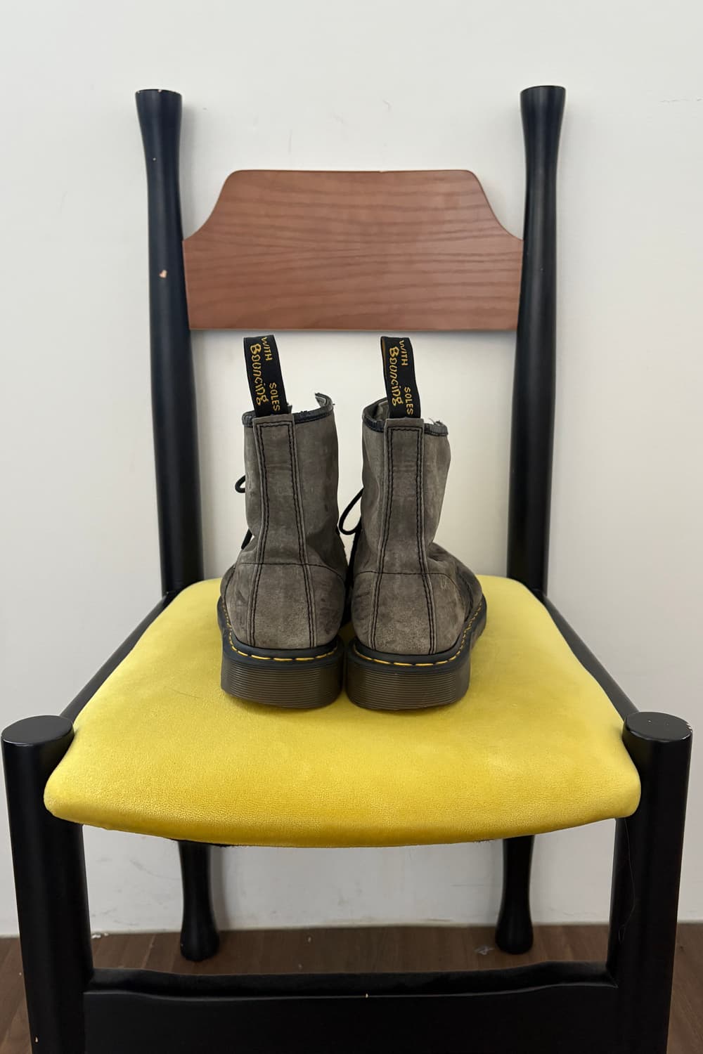 Dr. Martens 1460 Vintage Leather Boots  상품이미지4