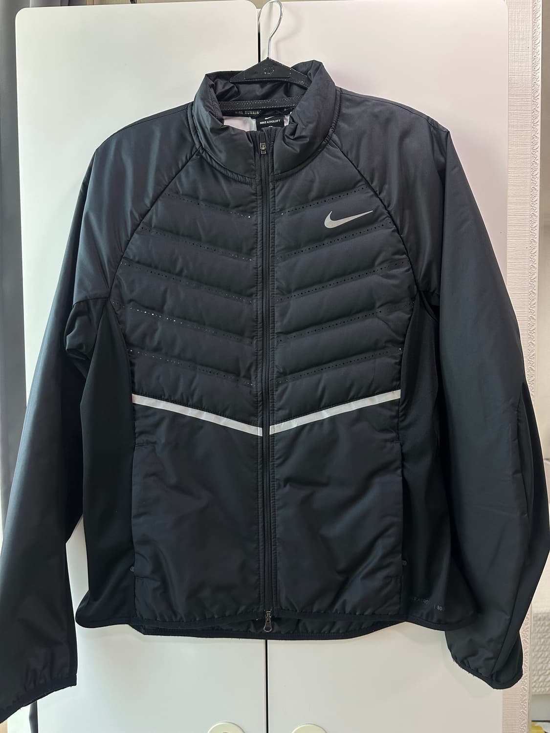 나이키 에어로로프트 경량 자켓 상품이미지1