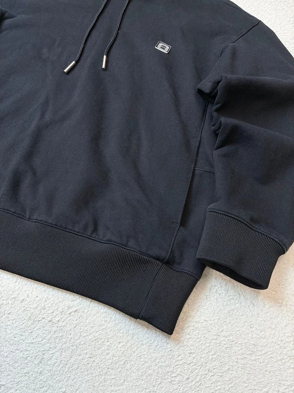 솔리드옴므 21ss 헤비코튼 자수 백로고 후드티 PN6224 상품이미지5