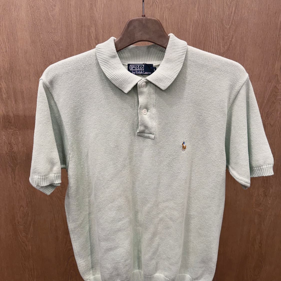 폴로 랄프로렌 반팔 카라넥 니트 더블 버튼 로고 자수 디테일 라이트 그린 상품이미지4