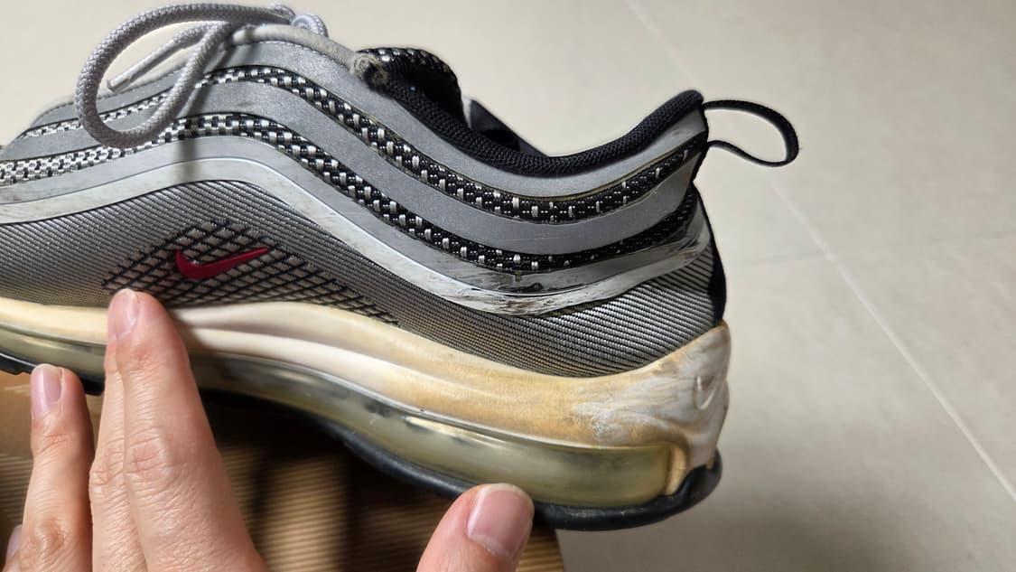 나이키 에어맥스 97 울트라 17 메탈릭 실버 상품이미지8