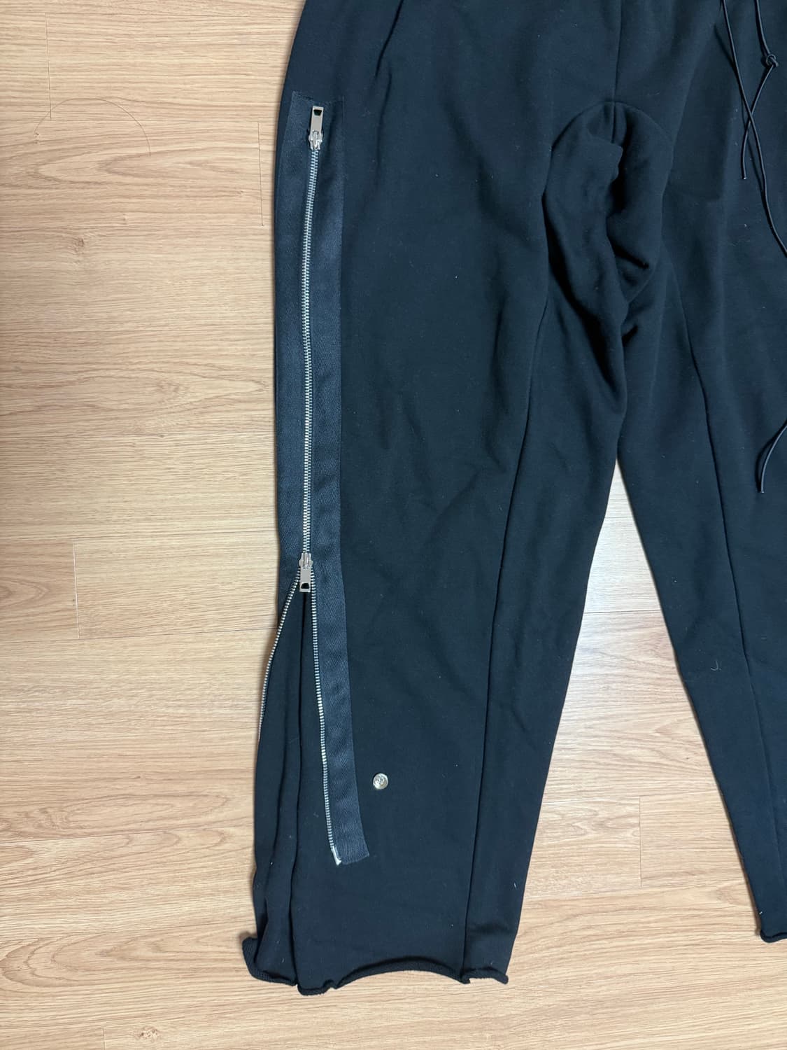 프랙티컬앤리얼스틱 블랙 지퍼 팬츠 os 상품이미지5