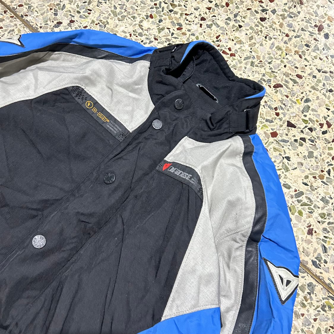 다이네즈(Dainese)의 D-Dry 텍스타일 바이크 재킷 상품이미지2