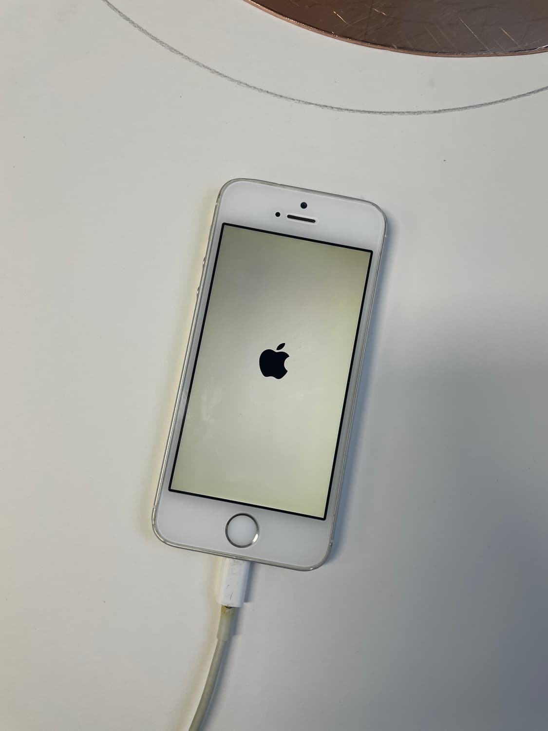 아이폰 se 실버 상품이미지2