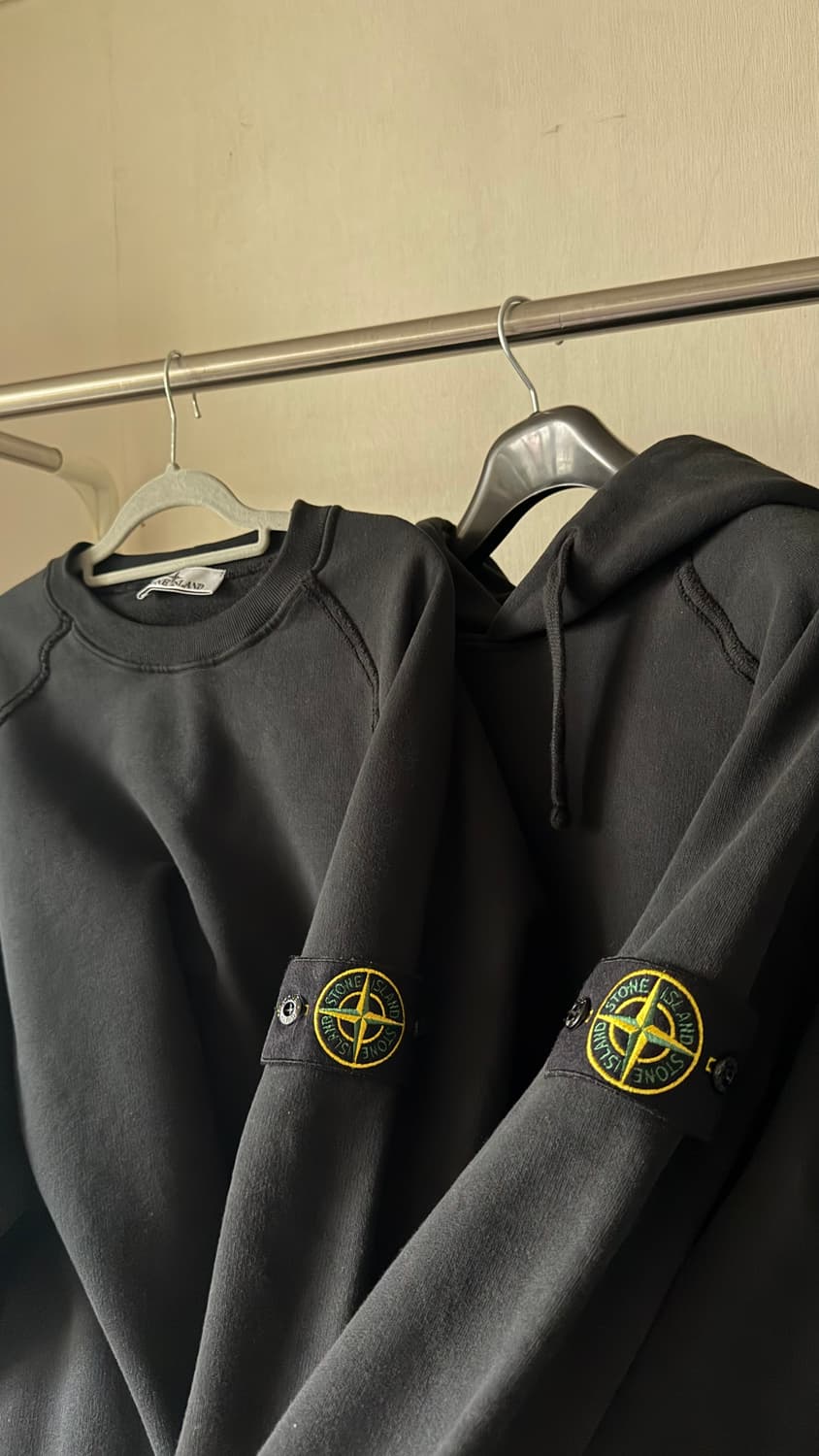 스톤아일랜드 맨투맨 후드티 25fw 일괄판매 상품이미지1