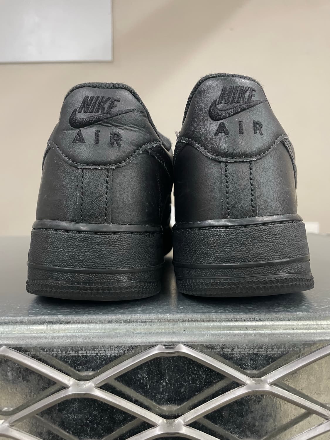 나이키 에어포스1 블랙 275  상품이미지3