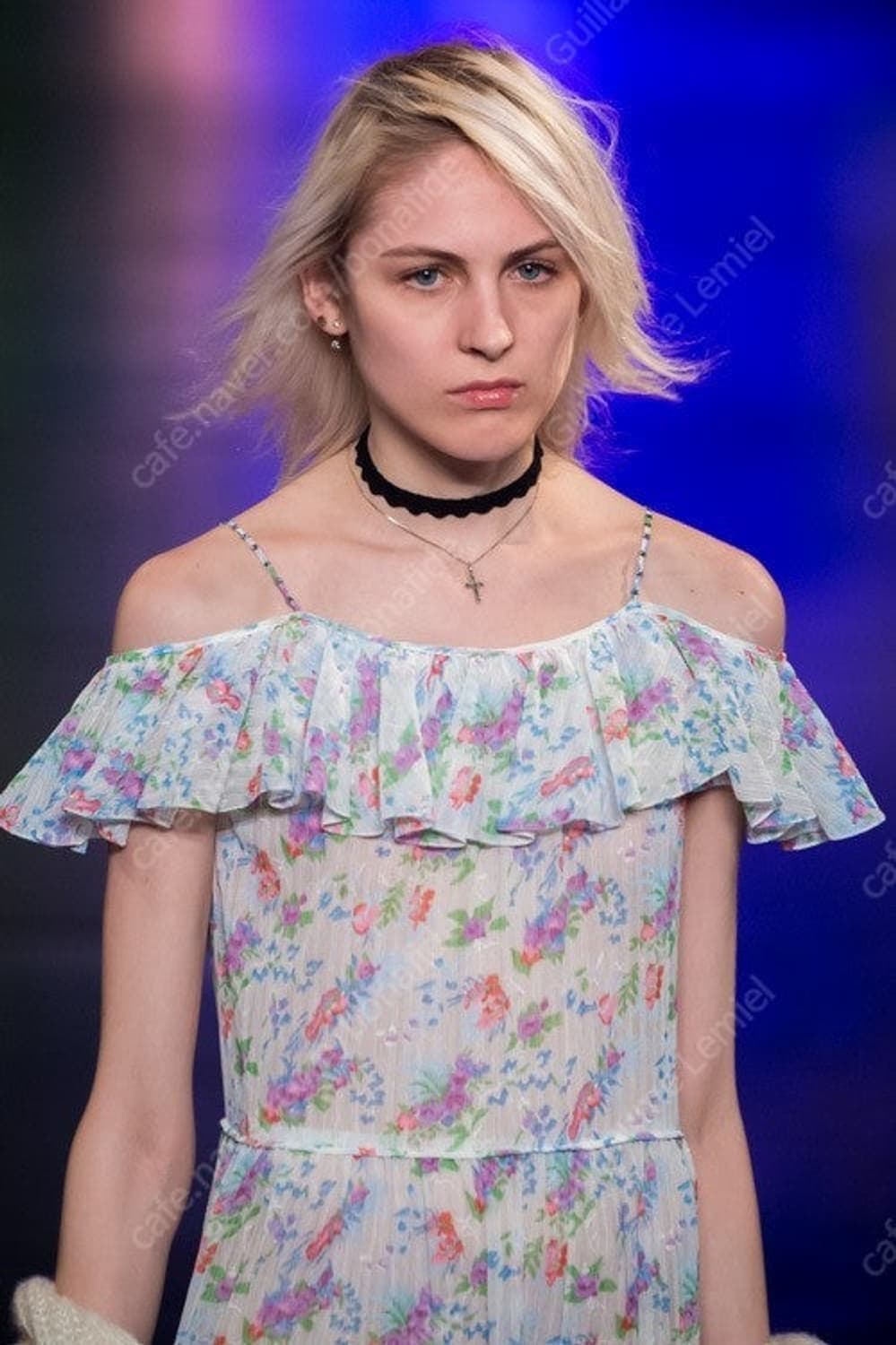 생로랑 서프시즌 플라워 스카프 16ss 에디 슬리먼 상품이미지5