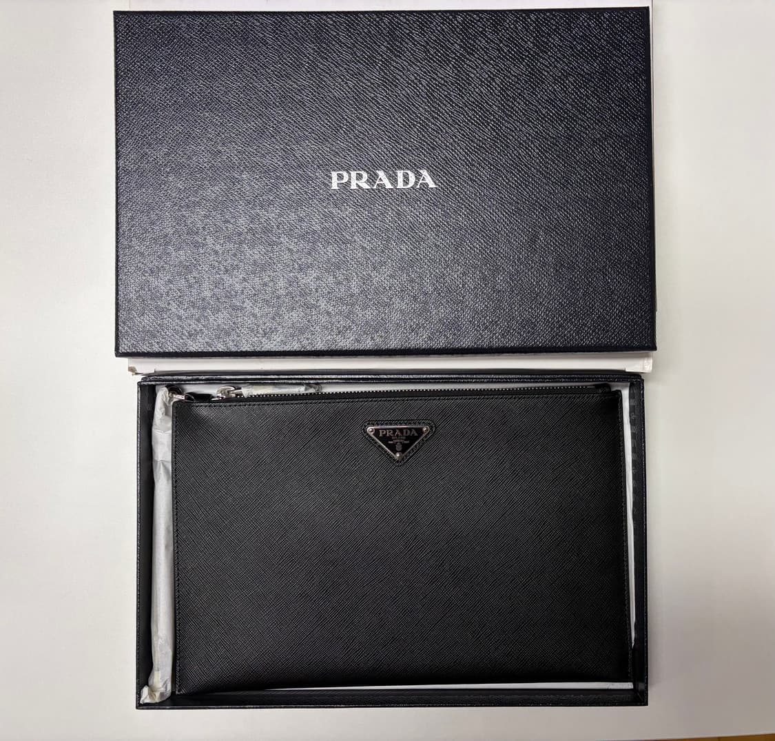 프라다 사피아노 클러치 블랙 새제품 남녀공용 상품이미지3
