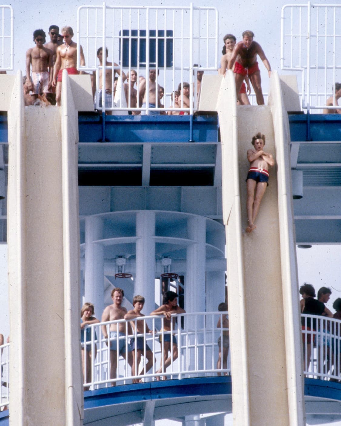 80s Wet’n Wild Lifeguard Sweatshirt 상품이미지8