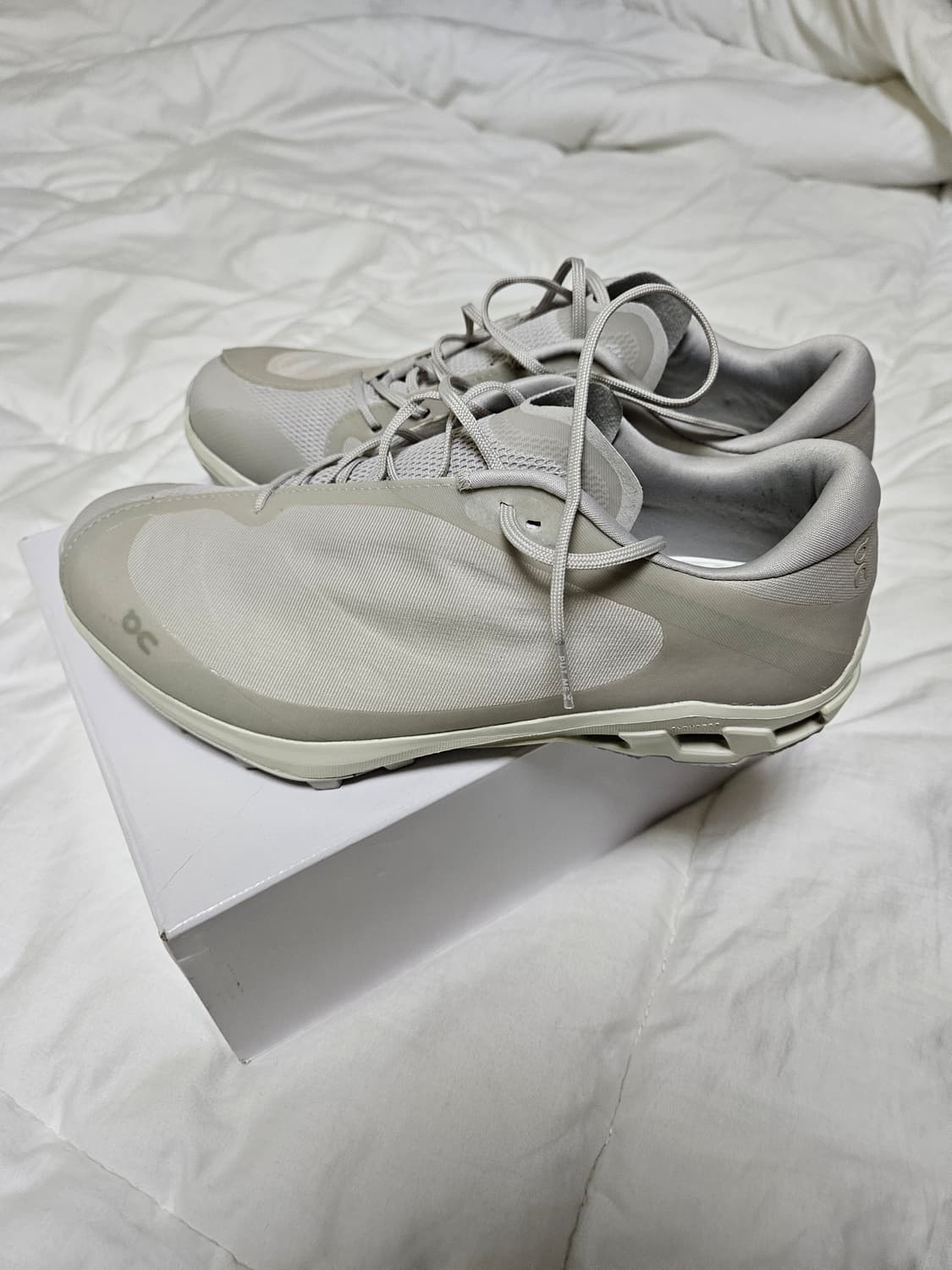 온러닝 파프 클라우드 벤쳐 피크 아이스문 w260사이즈 상품이미지2