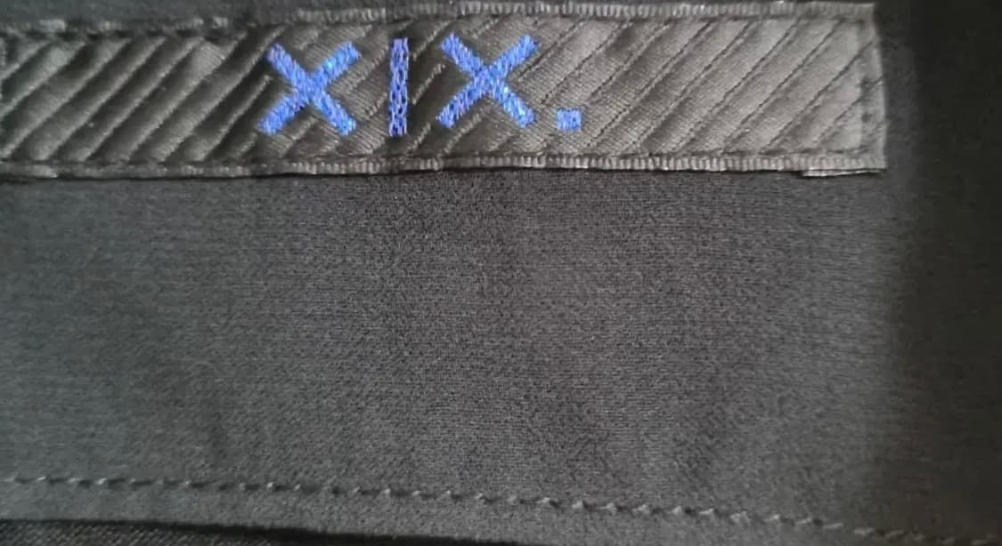 백화점 XOX 스팽글 블랙 베스트 (M) 상품이미지3