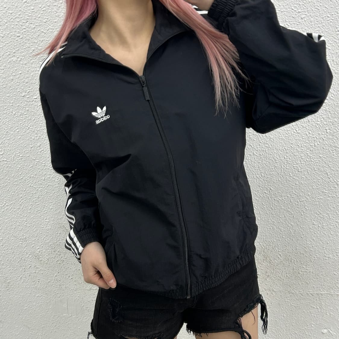 아디다스 화이트라인 블랙 바람막이 M 상품이미지1