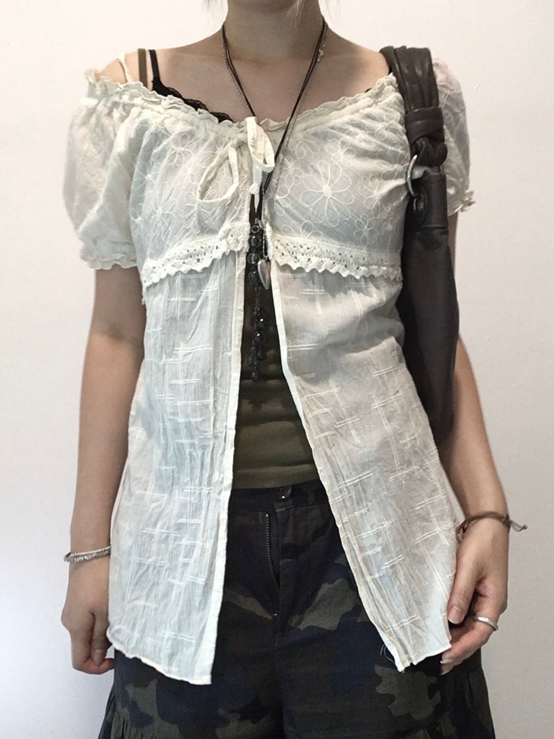 jpn vintage ivory floral off shoulder bl 상품이미지5