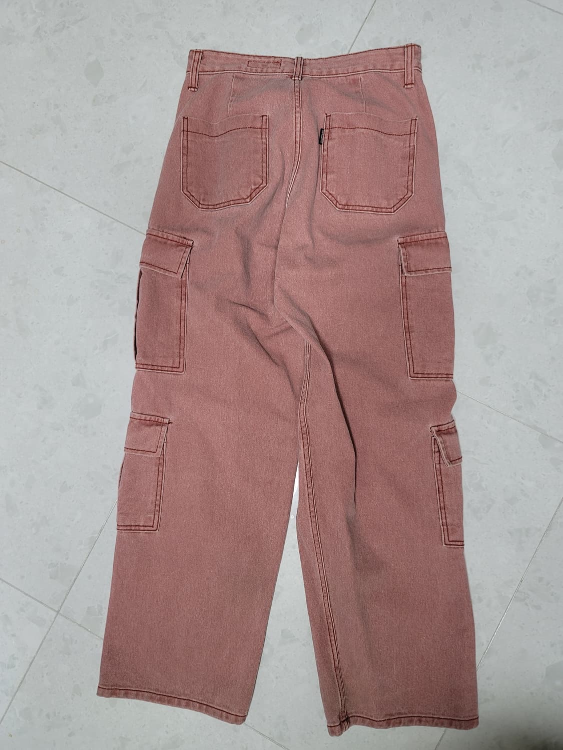 어널로이드 핑크 카고 데님팬츠 S사이즈 허리28

상태극상
 상품이미지2