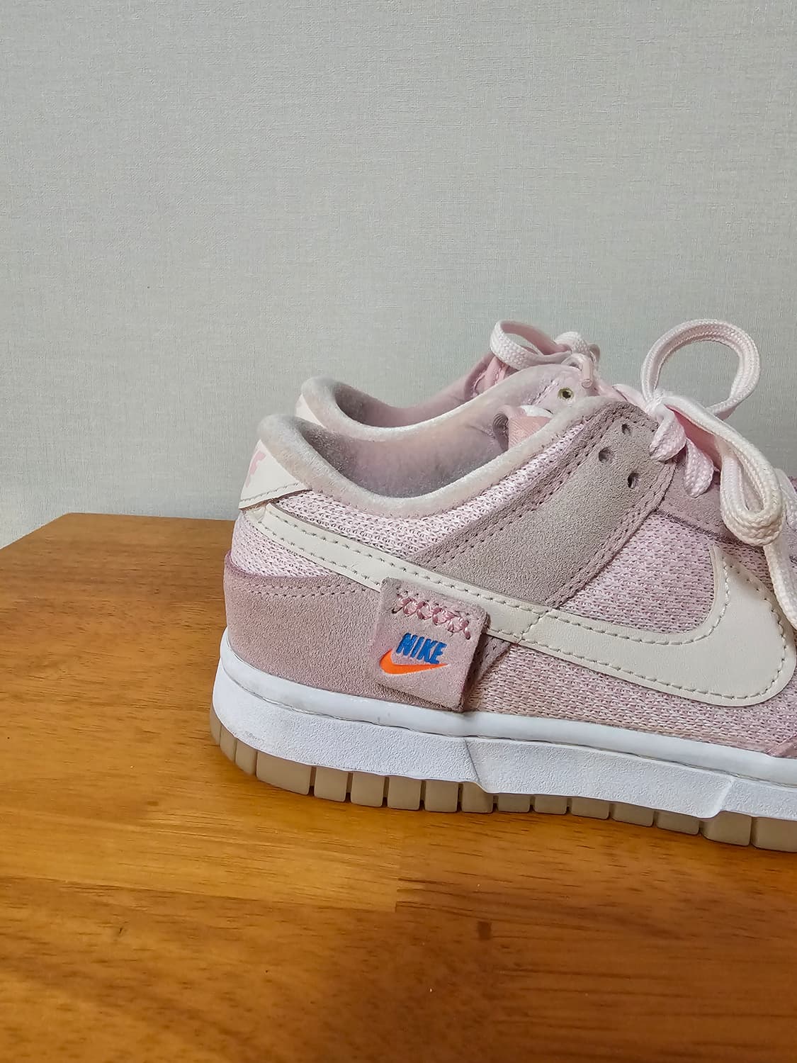 나이키 덩크 로우 SE 테디베어 핑크 상품이미지5