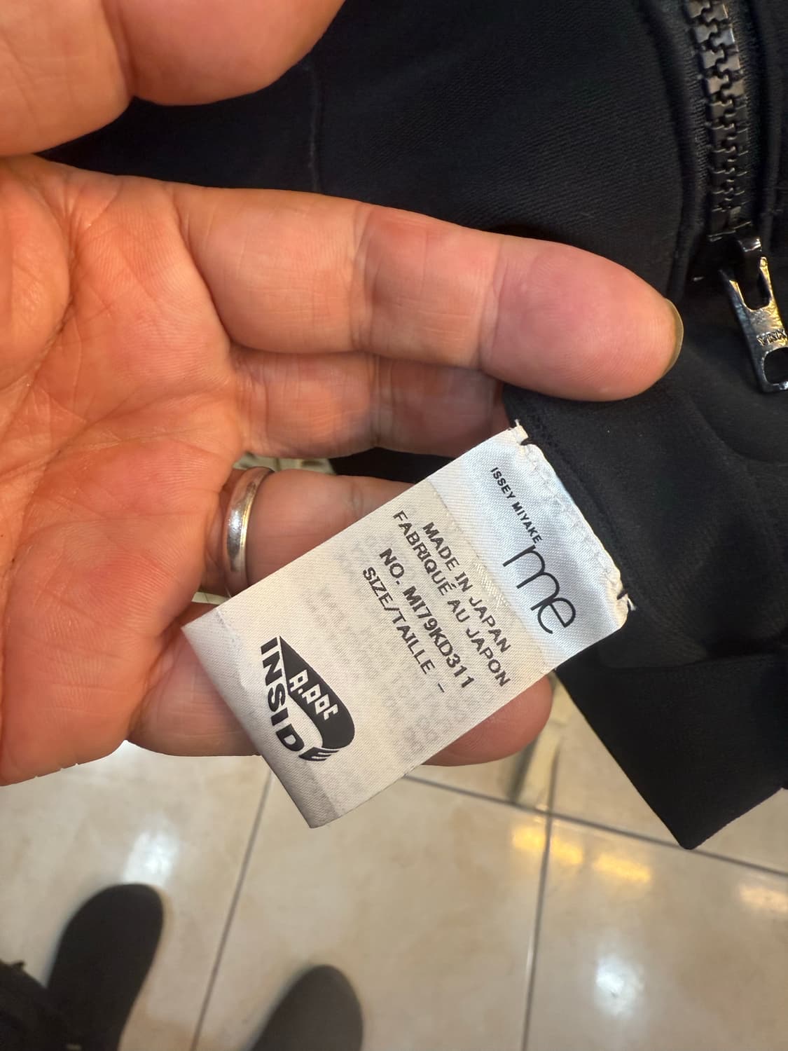 Free 정품 이세이미야케 me 자켓 팝니다 상품이미지3