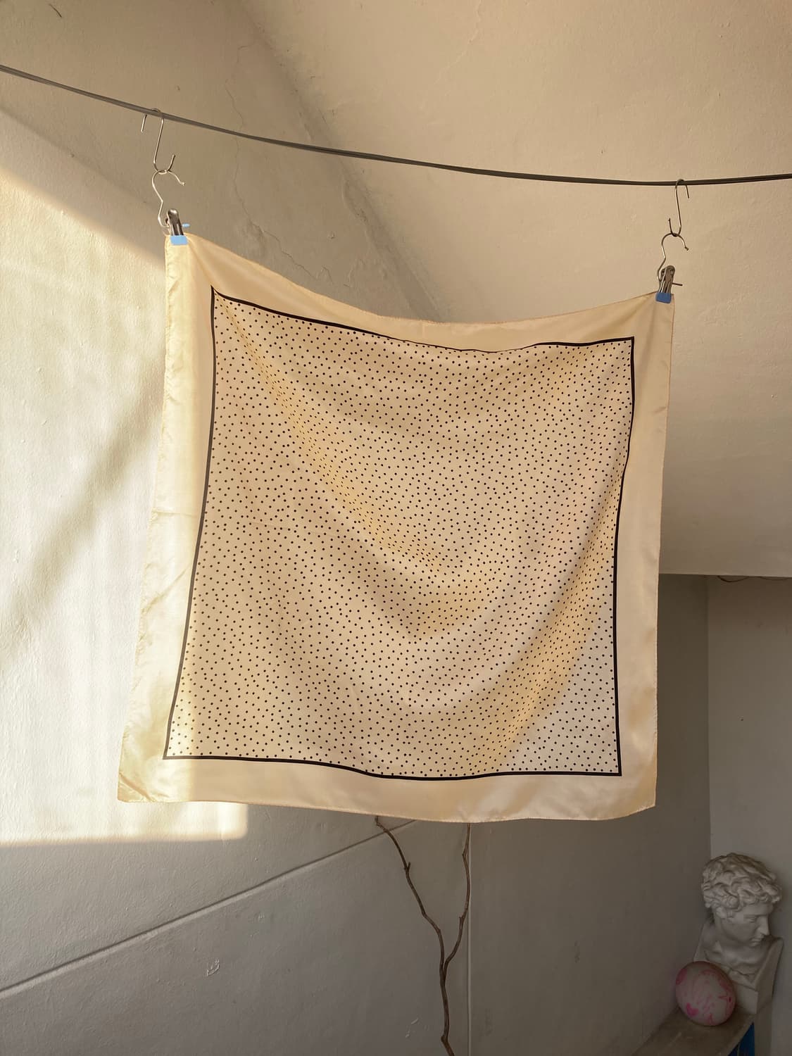 아이보리 도트 스카프 상품이미지1