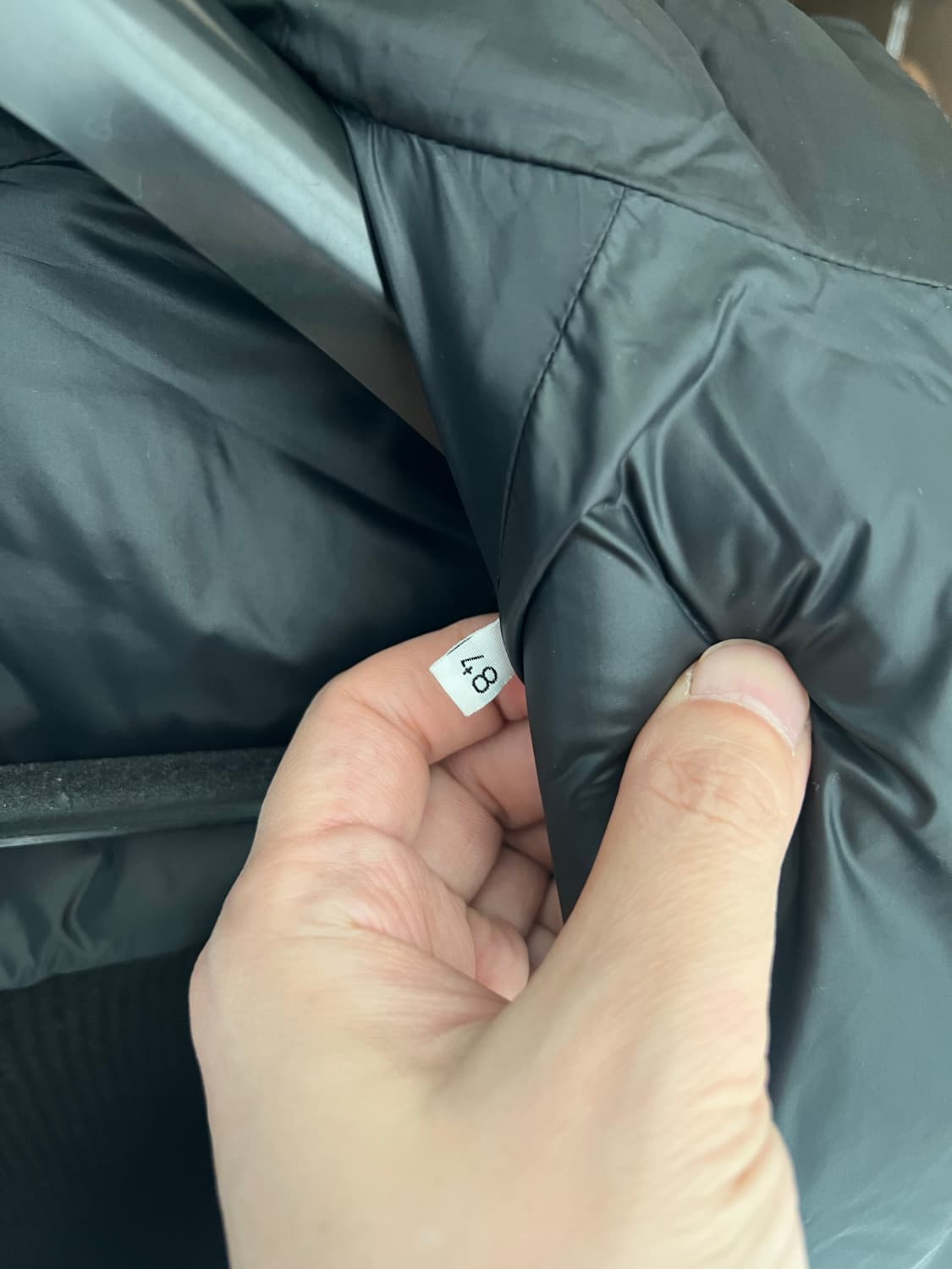 CP컴퍼니 DD쉘 니트 패딩 블랙 48 상품이미지10