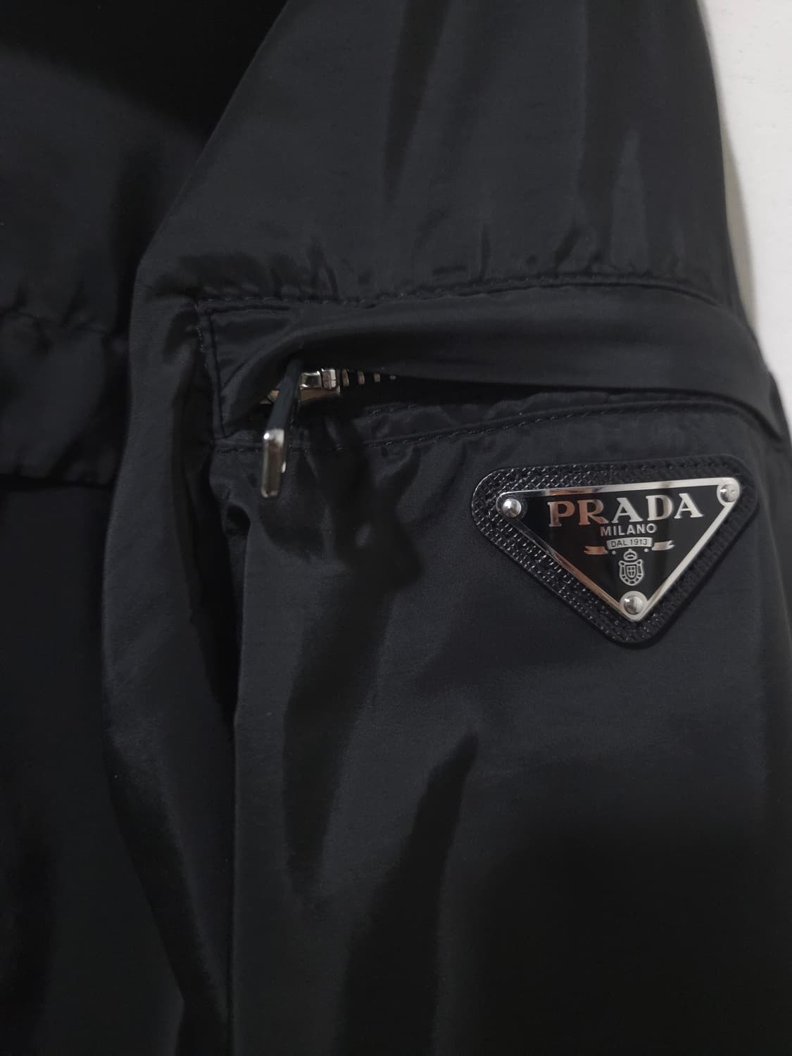 [새상품급] 프라다 리나일론 윈드브레이커 바람막이 자켓  상품이미지6