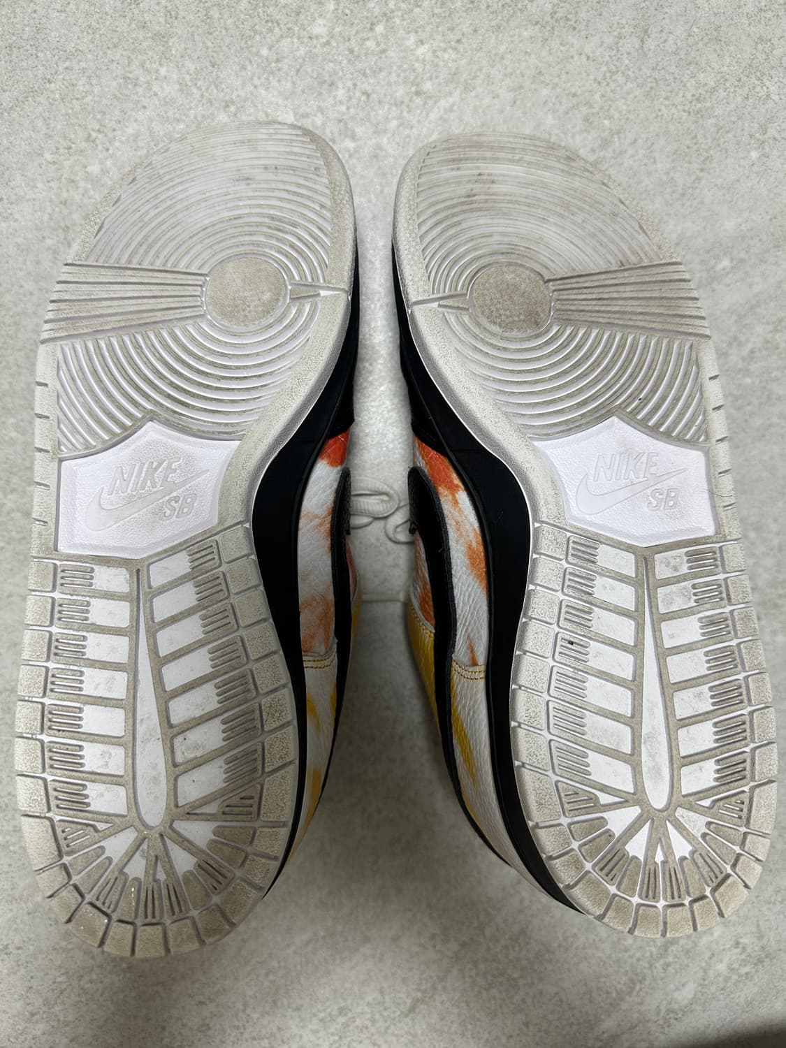 나이키 SB 덩크 로우 레이건 타이다이 블랙 280판매합니다. 상품이미지4