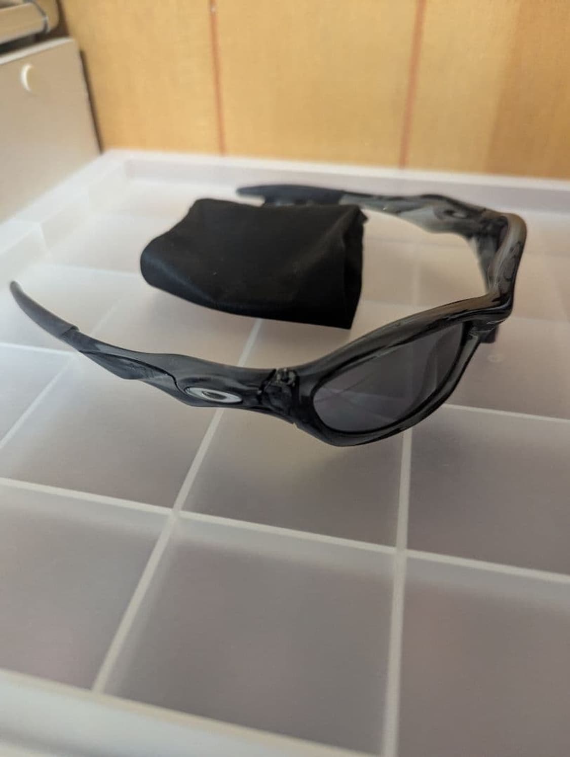 오클리 언노운 (Oakley Unknown) 크리스탈 블랙 선글라스 상품이미지2