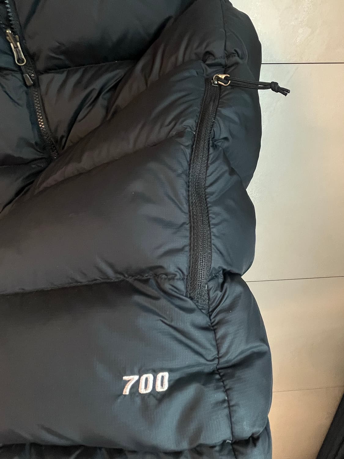 노스페이스 눕시 700 패딩 조끼 블랙 [L]  상품이미지6