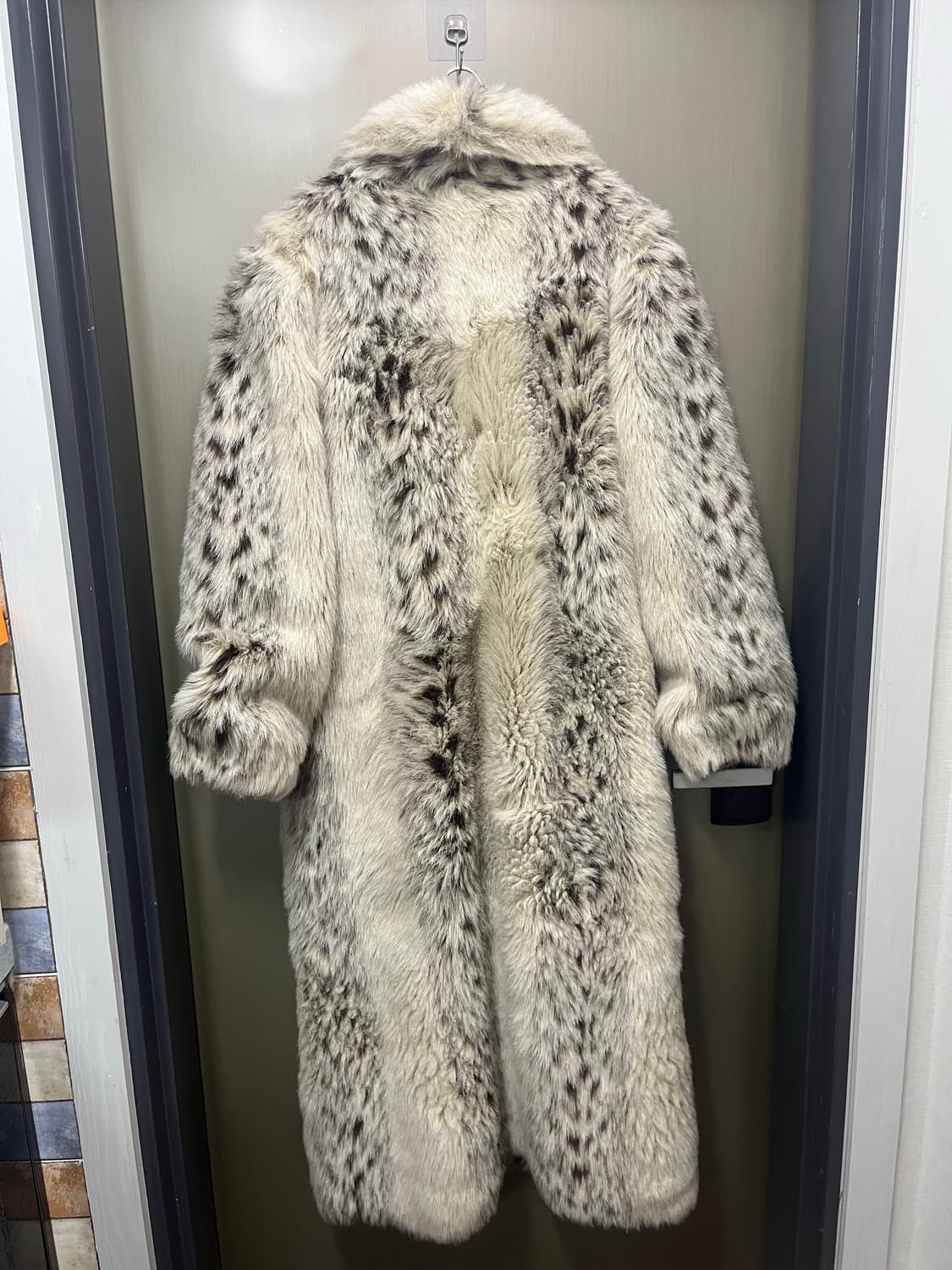 Leopard eco fur long coat 상품이미지6