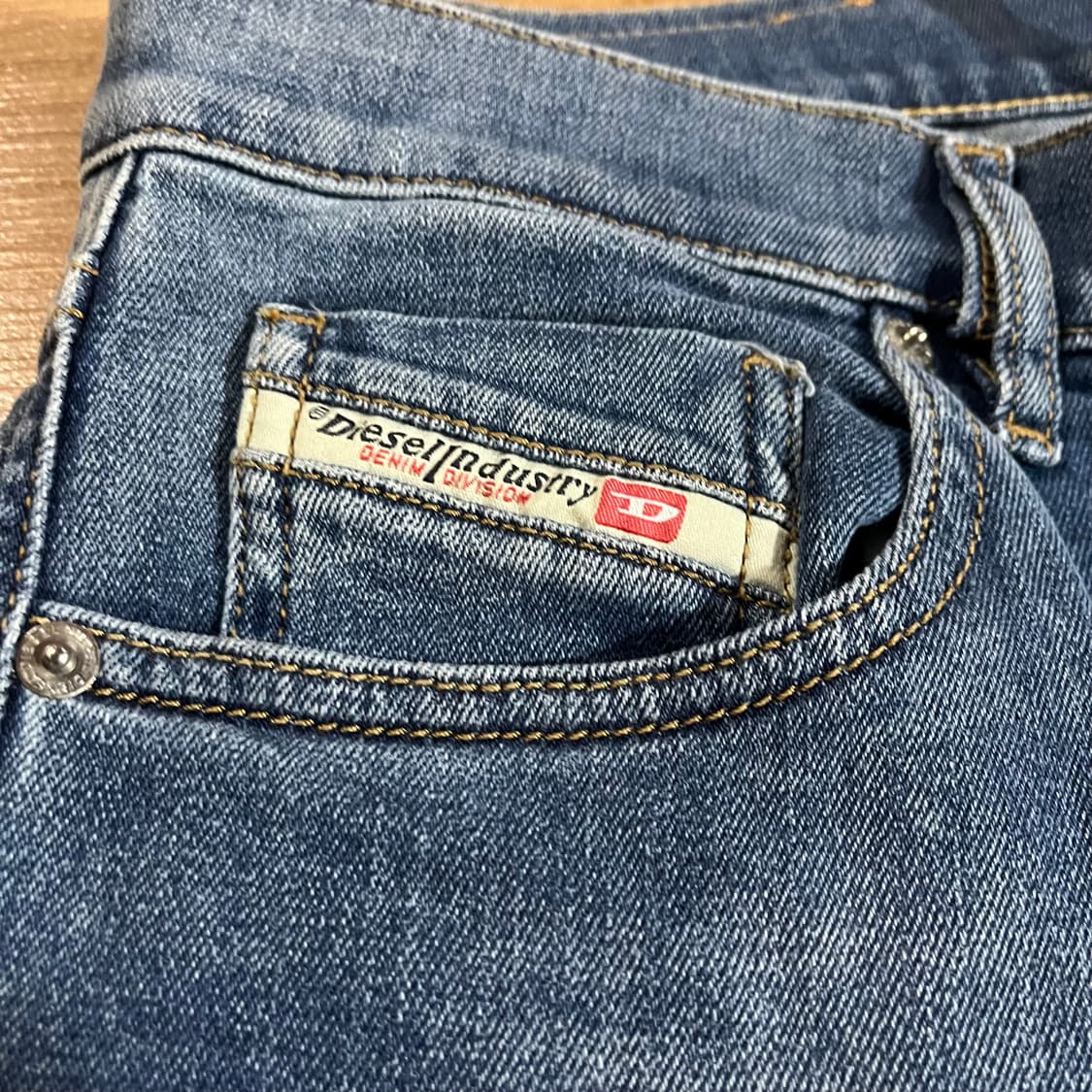 [31] 디젤 신형 연청바지 상품이미지8