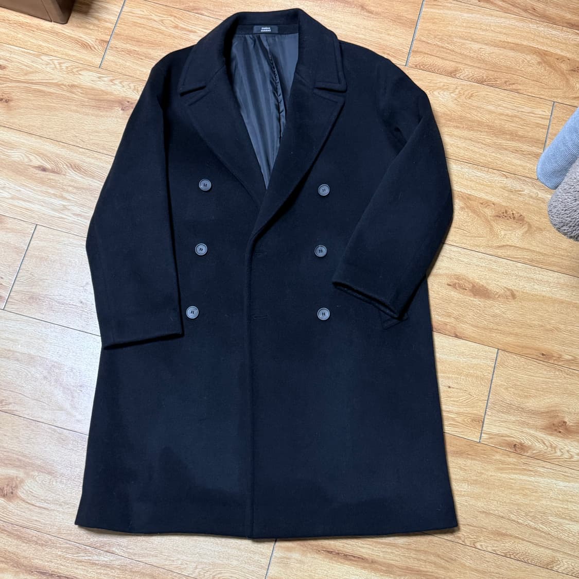 무신사 스탠다드 검정 더블 코트 상품이미지2