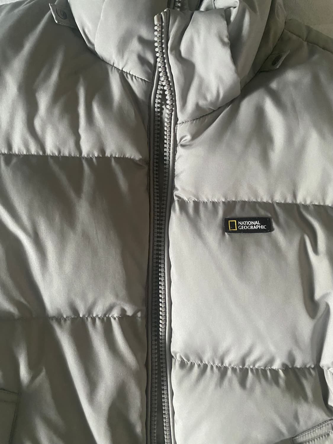 내셔널지오그래픽 화이트 그레이 다운 패딩 상품이미지5