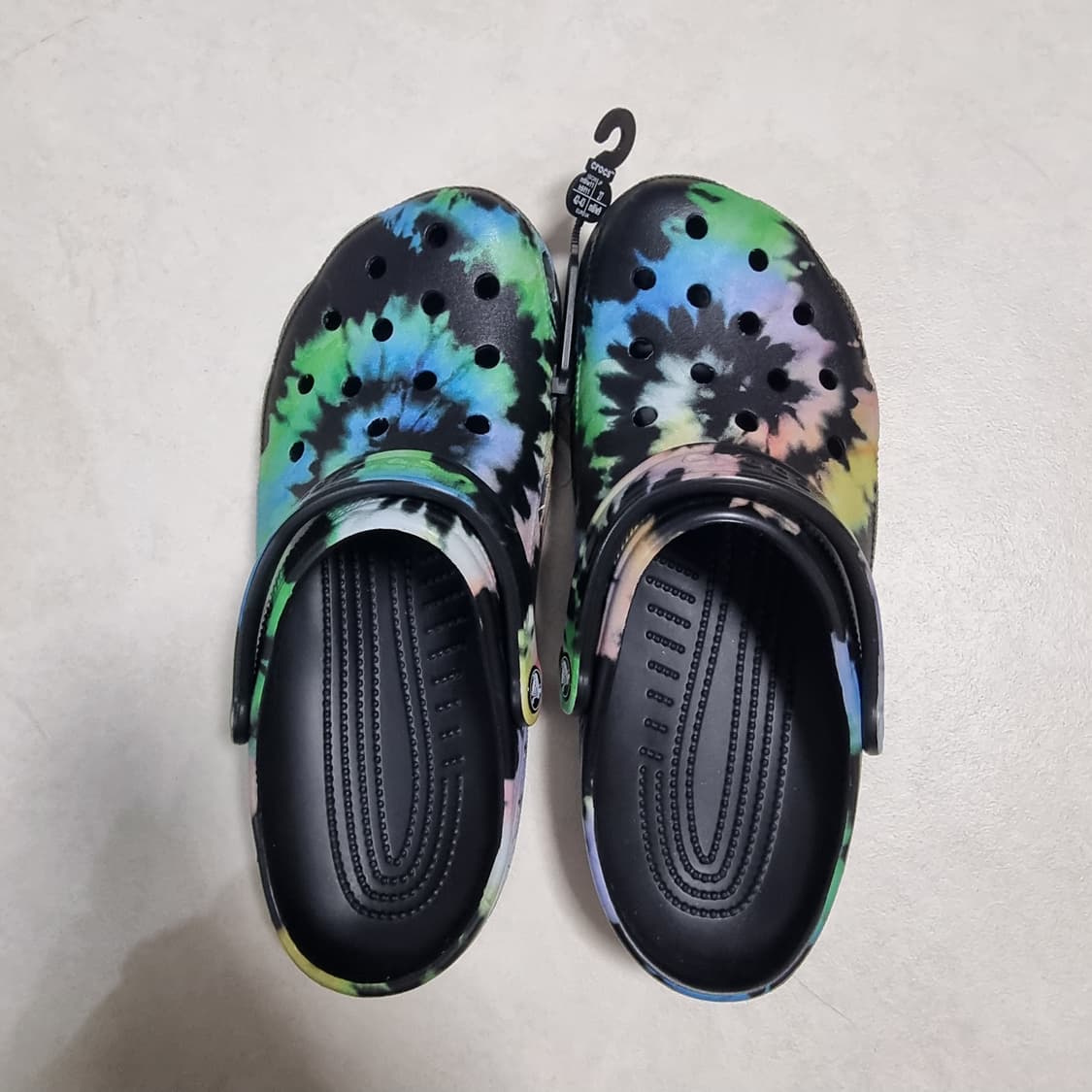 크록스 타이다이 클로그 상품이미지1