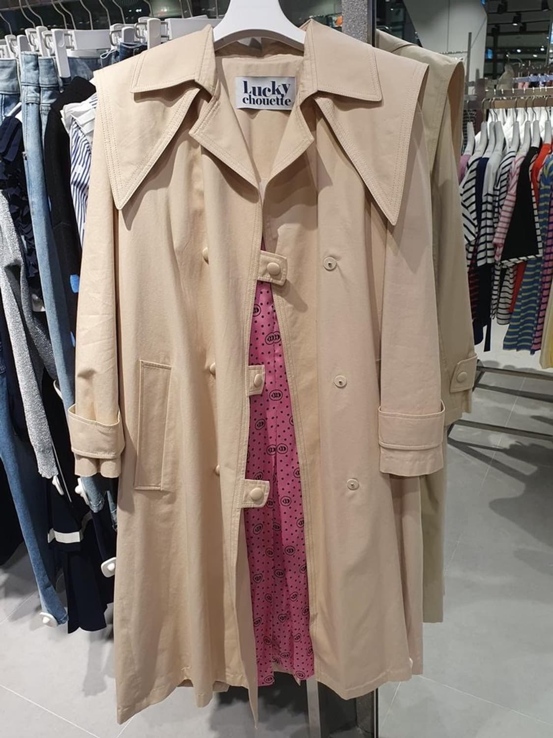 탈부착 가능한 테일러카라 케이프 베이지 트렌치 롱코트 상품이미지1