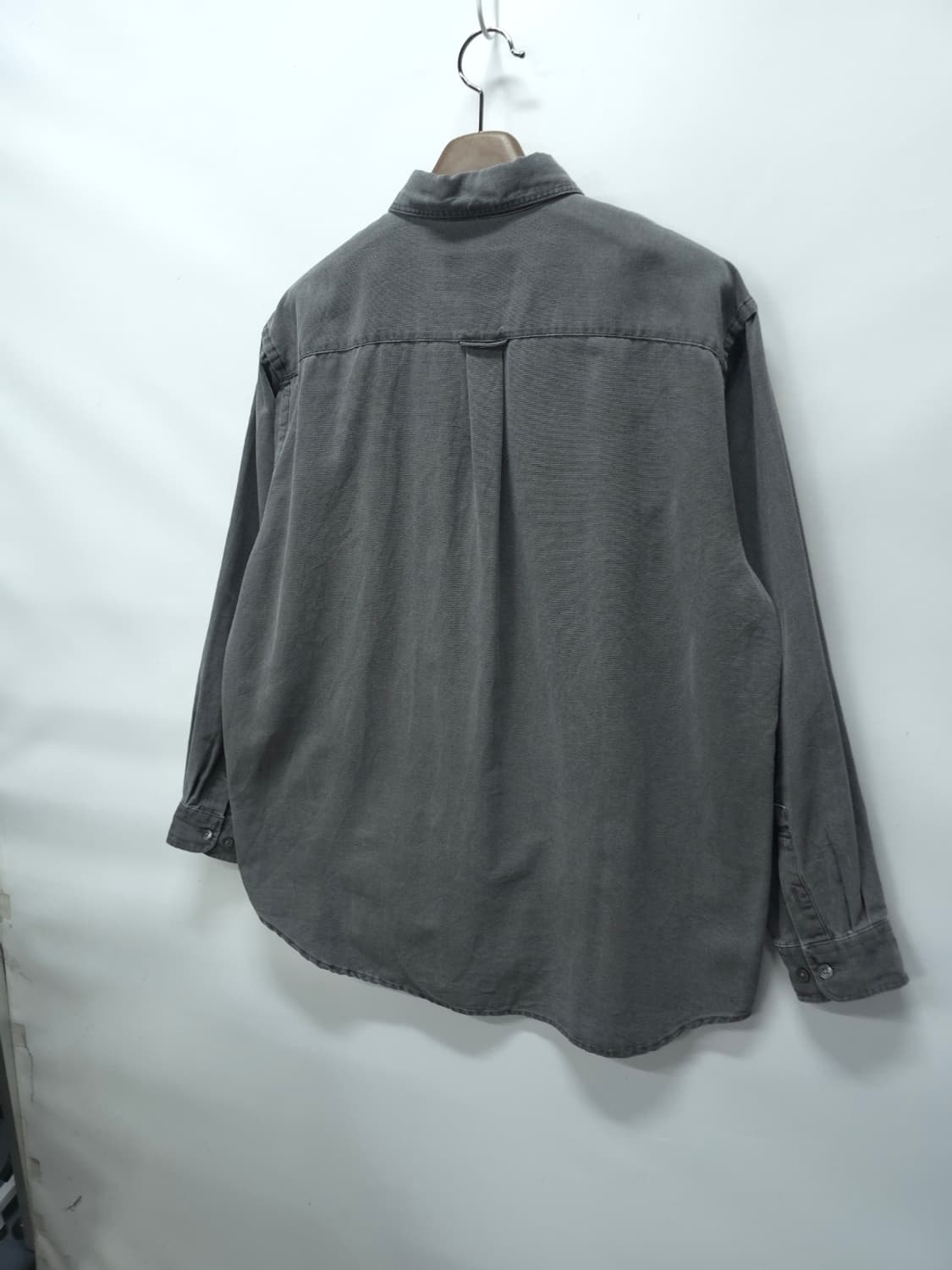 프리즘웍스 피그먼트 다잉 오버사이즈 셔츠 (챠콜 / L) 상품이미지7