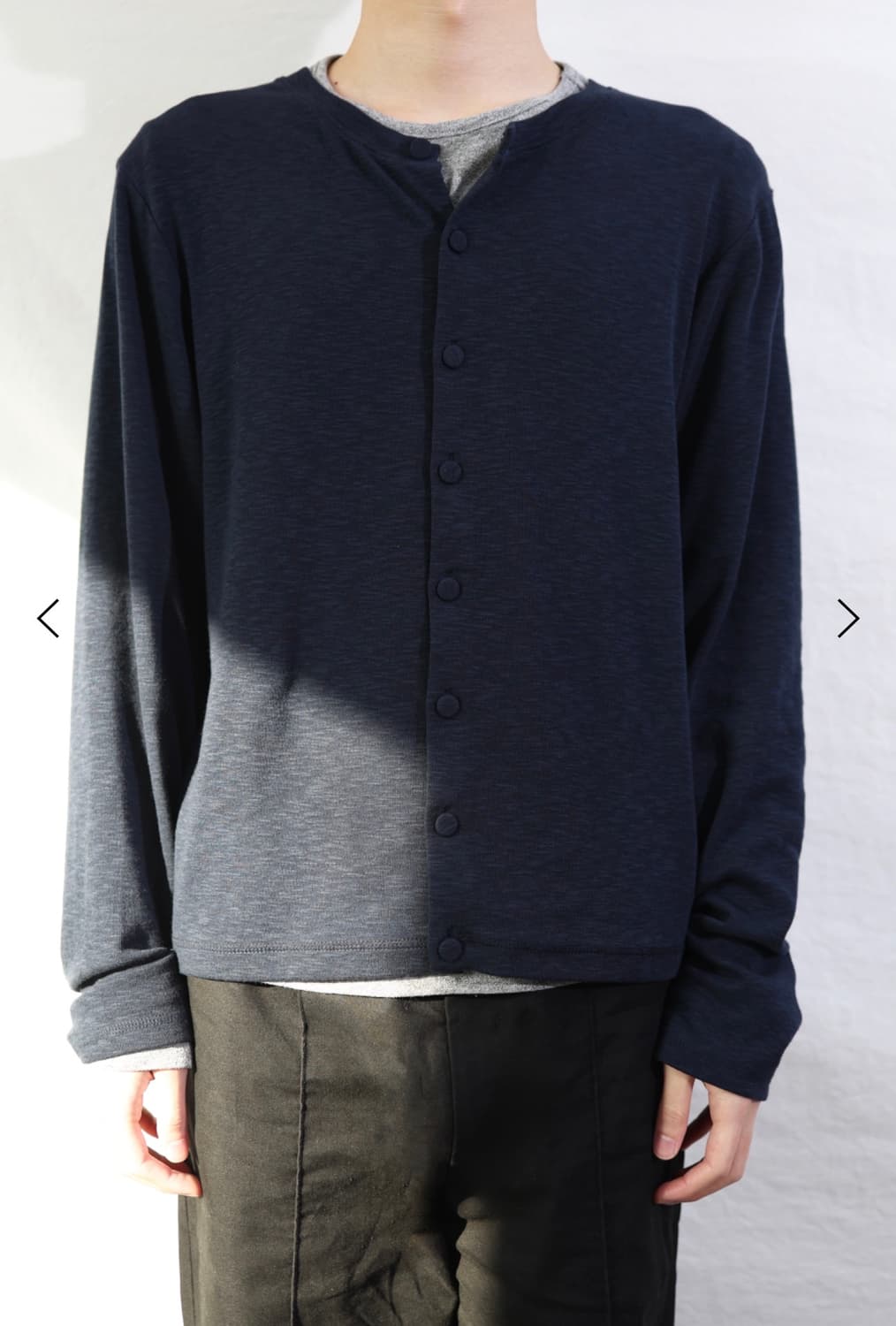 [2] les Henn cardigan (navy) 상품이미지1