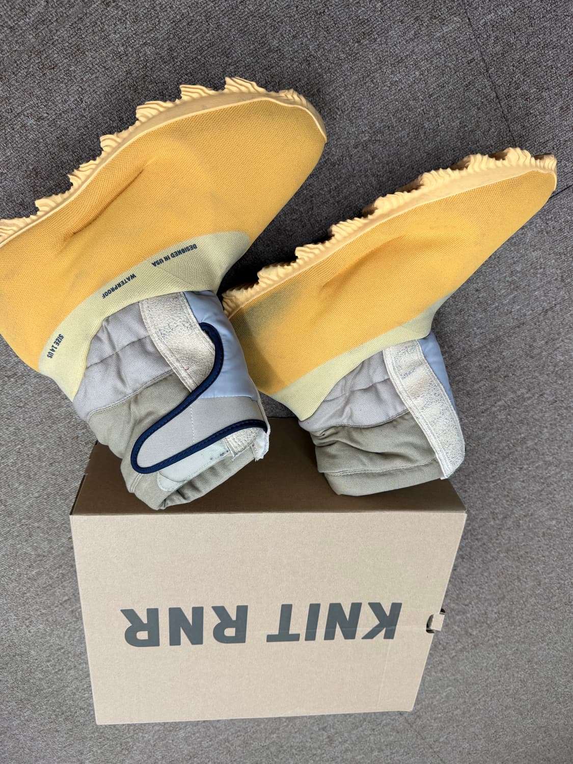 Knit RNR 니트 런너 샌드/서프리아 290사이즈 팝니다 상품이미지3