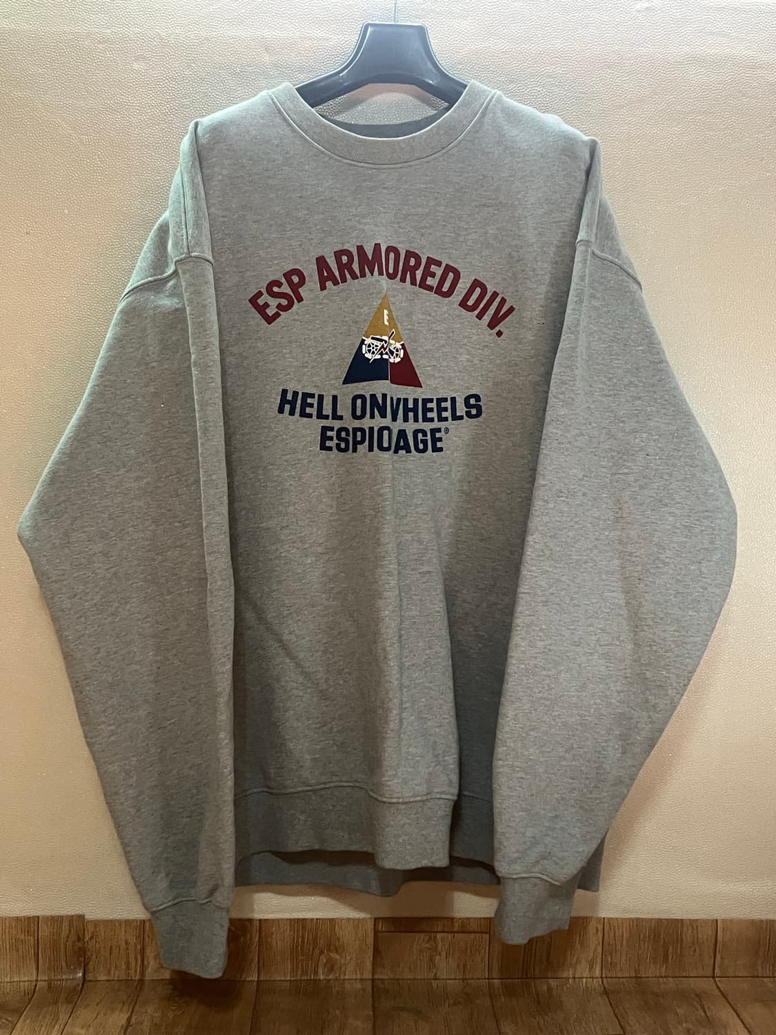 에스피오나지 - Armored Div 헤비웨이트 스웻셔츠 (그레이) 상품이미지1