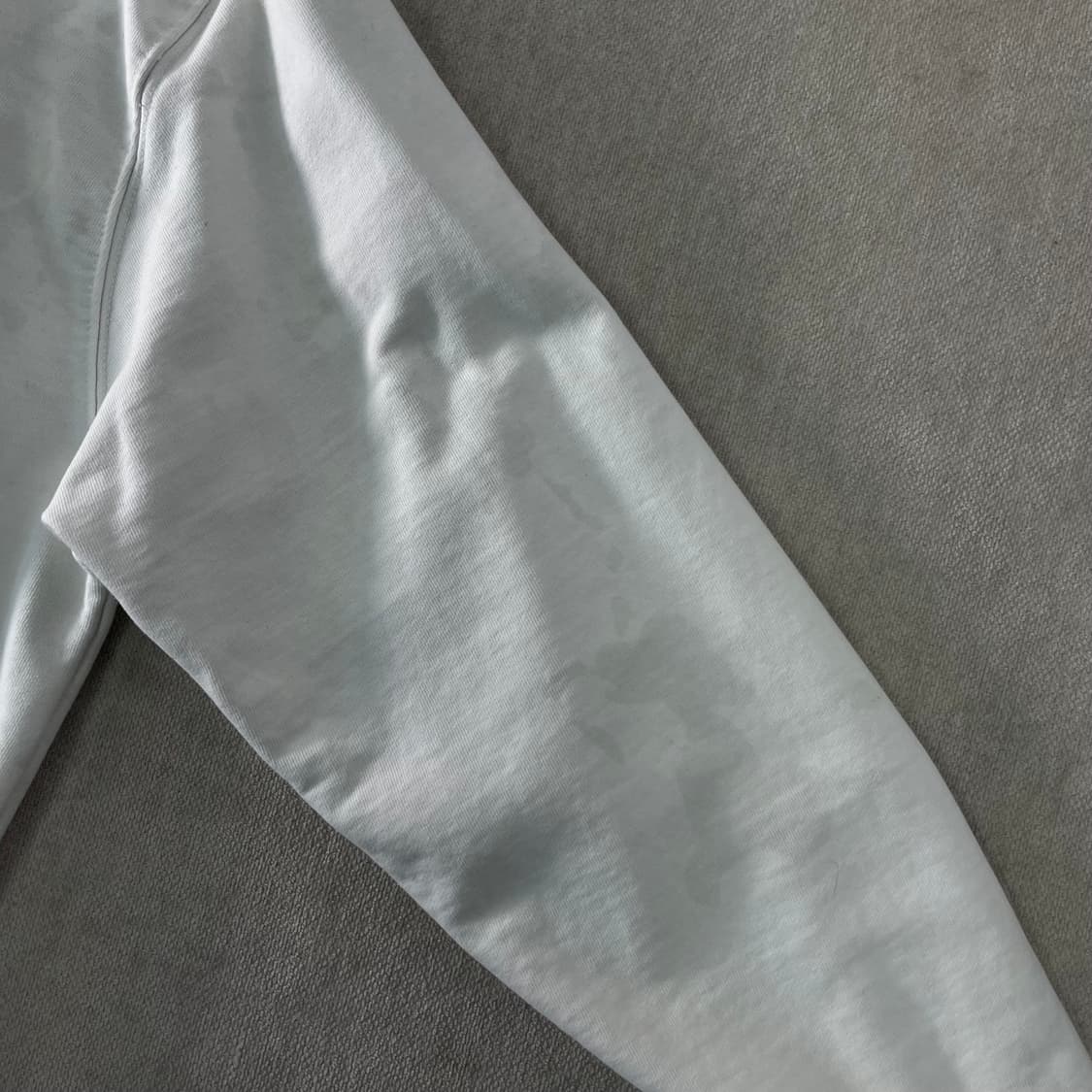 105 아크메드라비 화이트 후드티 상품이미지7